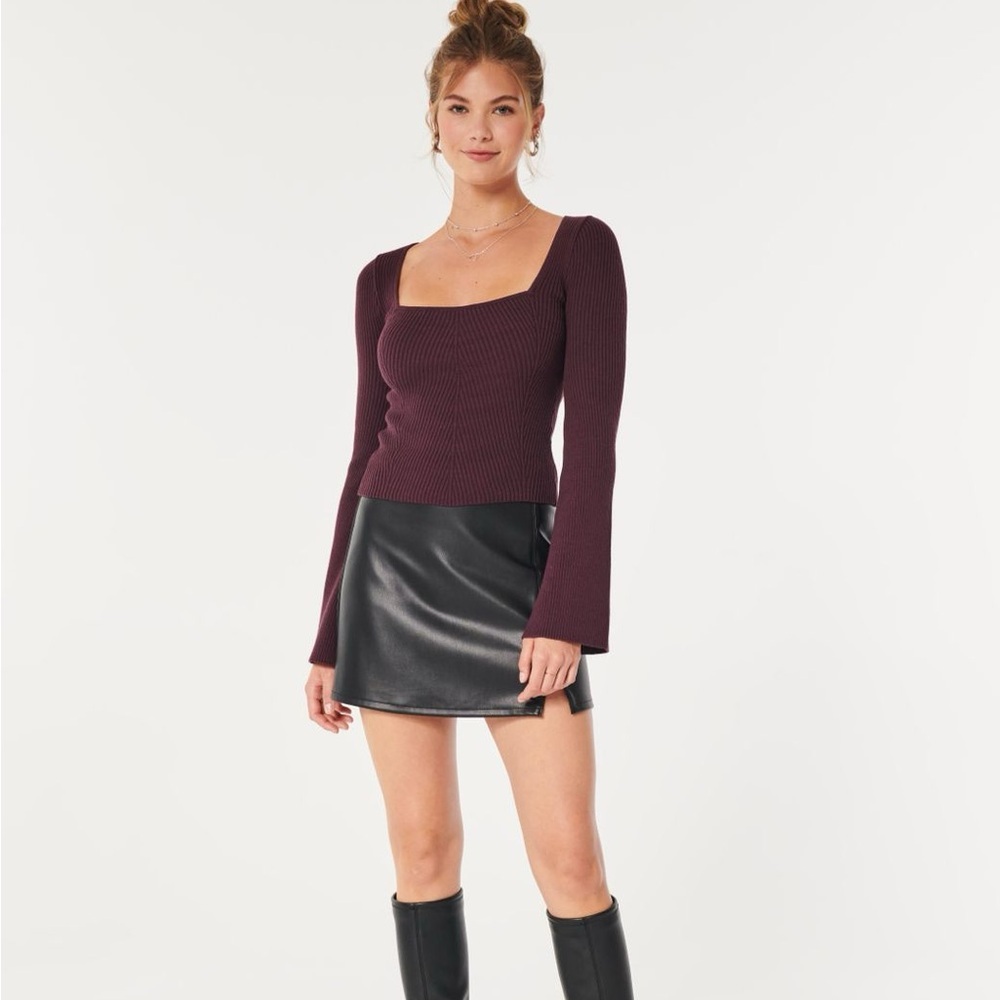 Hollister Red Square Neck Slim Sweater Bell Sleeves Cotton Blend